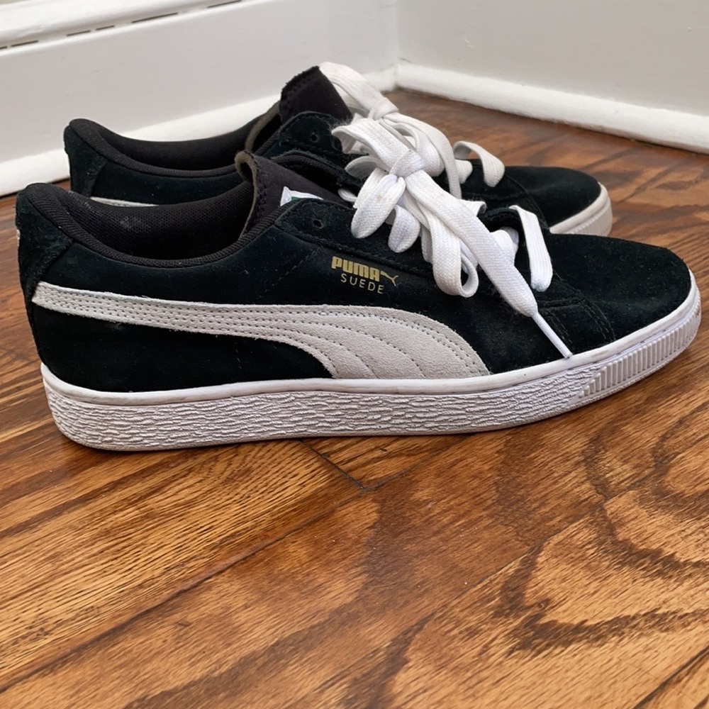 Puma sneakers Youth 7 Women's 8.5